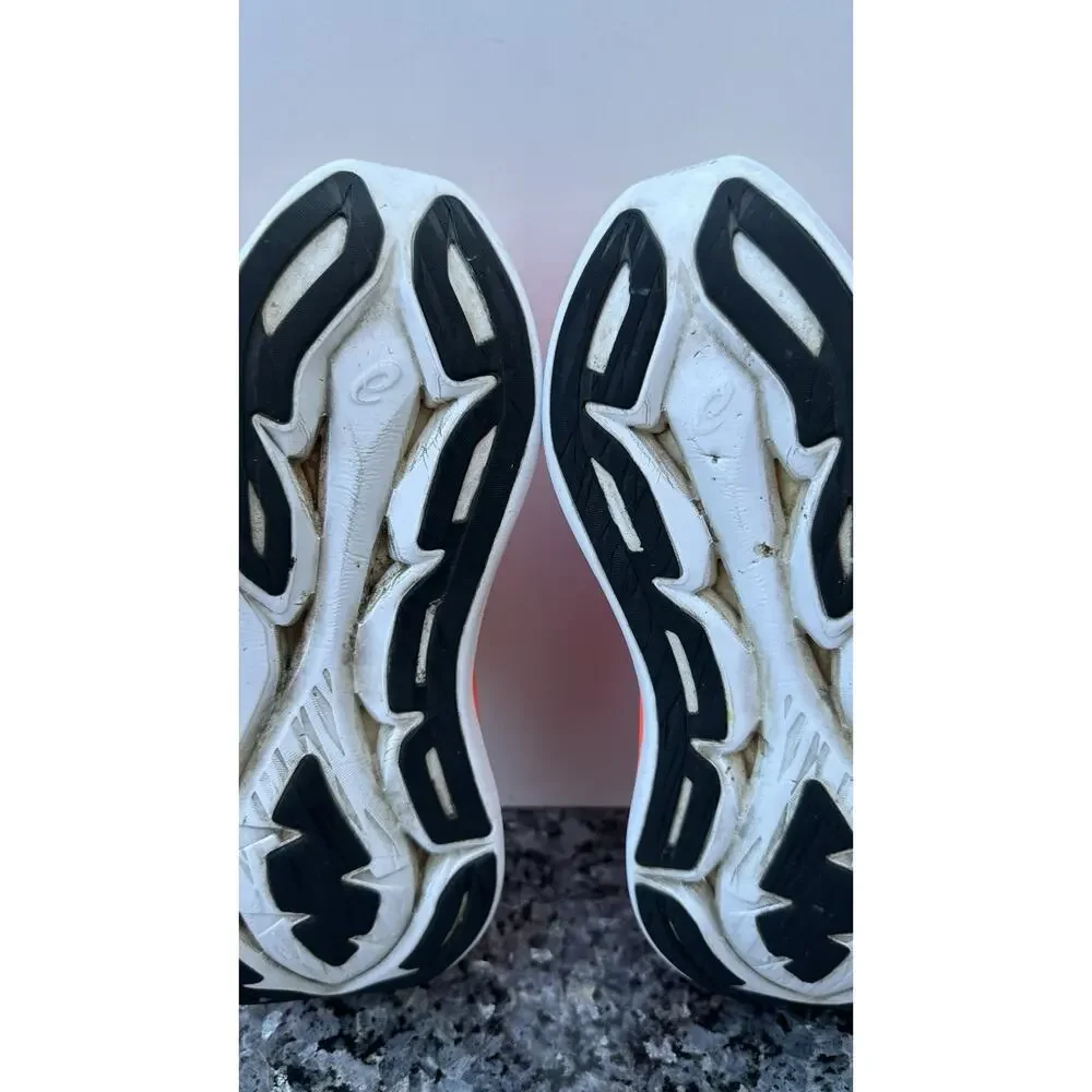 Asics Superblast Sunrise Red Black Marathon Sneakers Men’s Size 8.5 (1013A127)